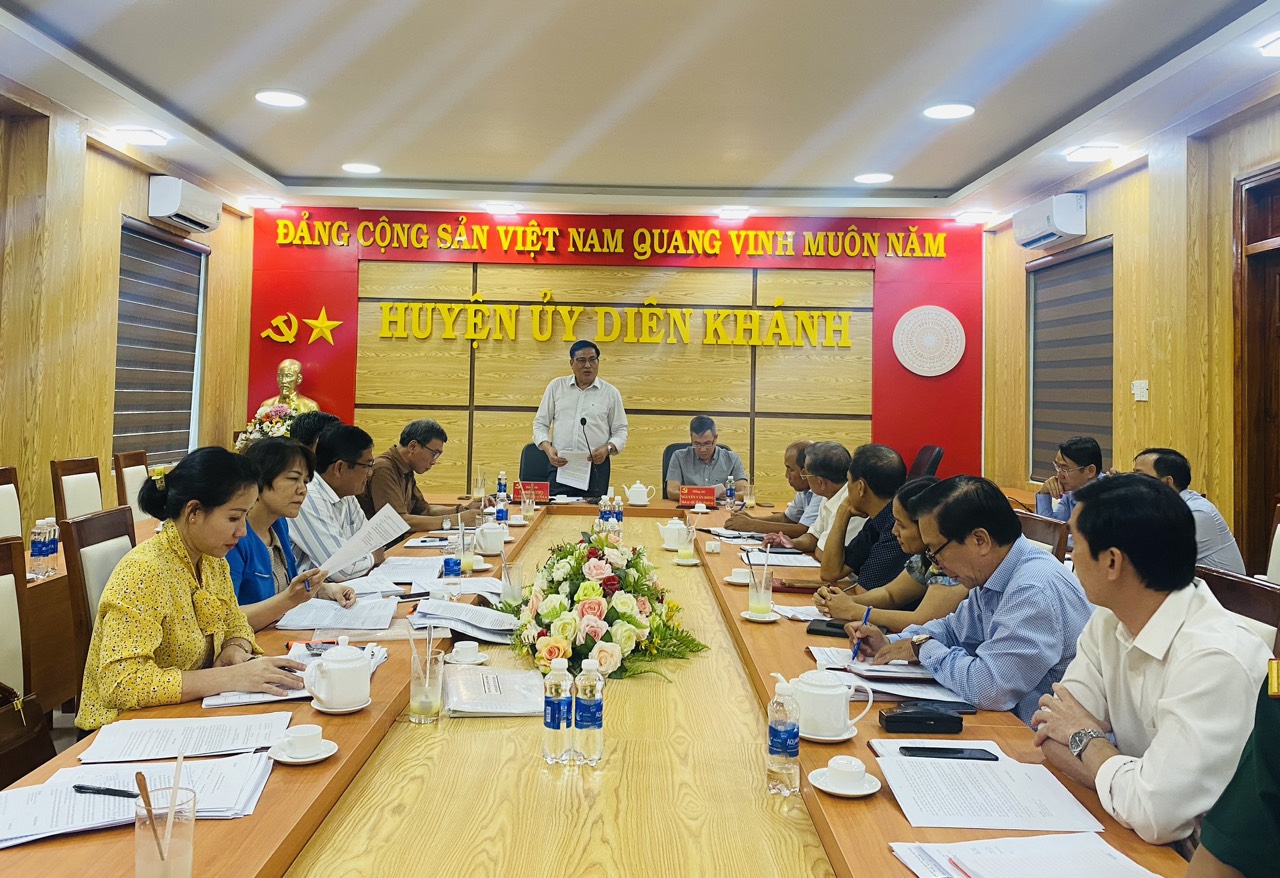 Huyện ủy Diên Khánh đẩy mạnh học tập và làm theo tư tưởng, đạo đức, phong cách Hồ Chí Minh gắn với phong trào “Dân vận khéo”